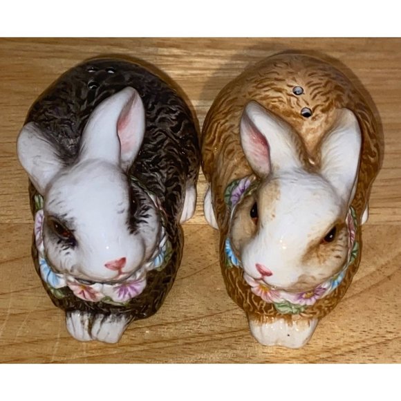 Heartfelt Kitchen Creations Easter Bunny Rabbit Salt & Pepper Shakers Decor - Picture 2 of 7